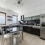 The Beachfront Horizont By Ps Appartamento Durrës