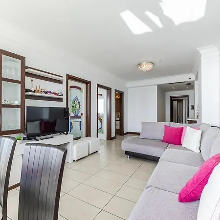 The Beachfront Horizont By Ps